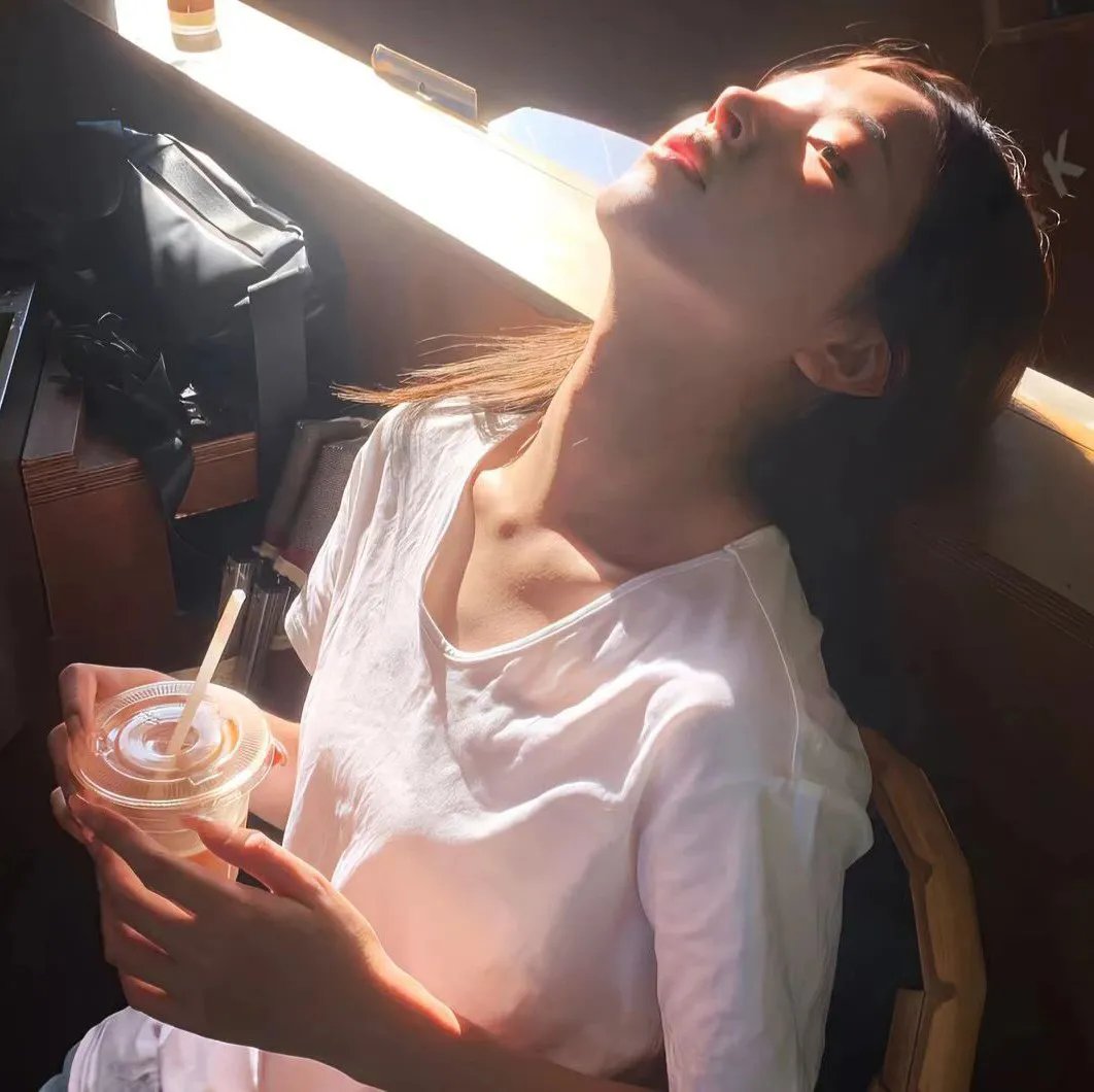 大海与天使